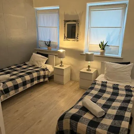 Chillout Apart 4 Bedrooms Warsaw Exterior photo